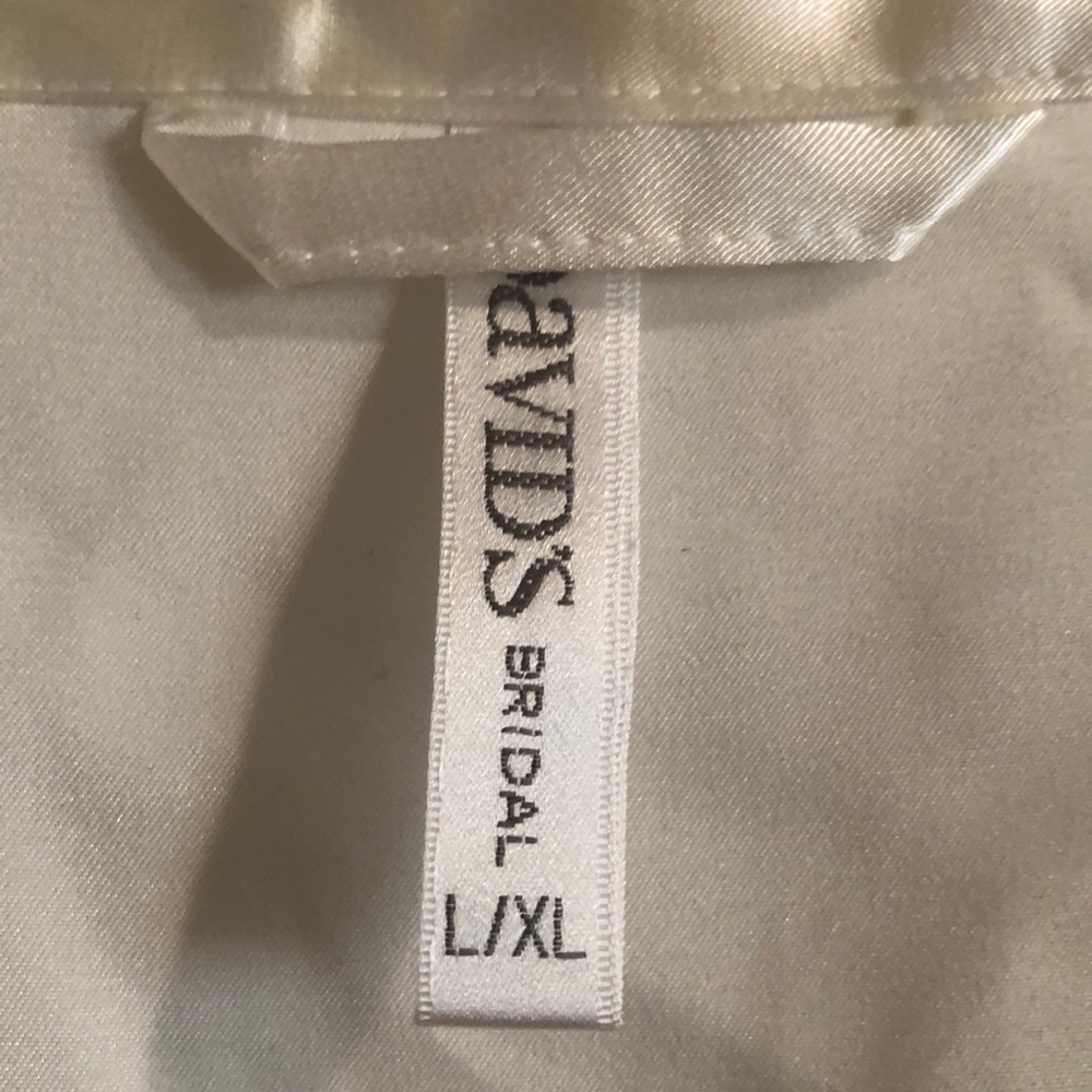 Ivory Satin Robe - Picture 2 of 2